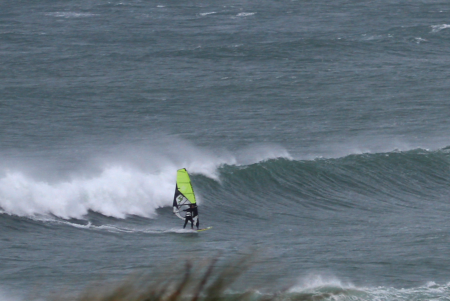 What are wetsuit seams and which is best for me? Into the Water